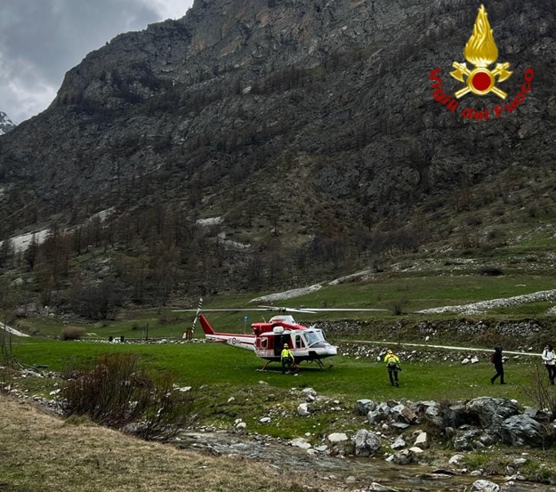 Rimangono bloccati in valle Maira durante un'escursione: sette persone tratte in salvo dai Vigili del Fuoco