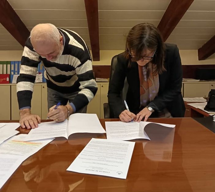 L’amministrazione comunale di Piasco stipula una convenzione con la Croce Rossa di Melle L’amministrazione comunale di Piasco stipula una convenzione con la Croce Rossa di Melle