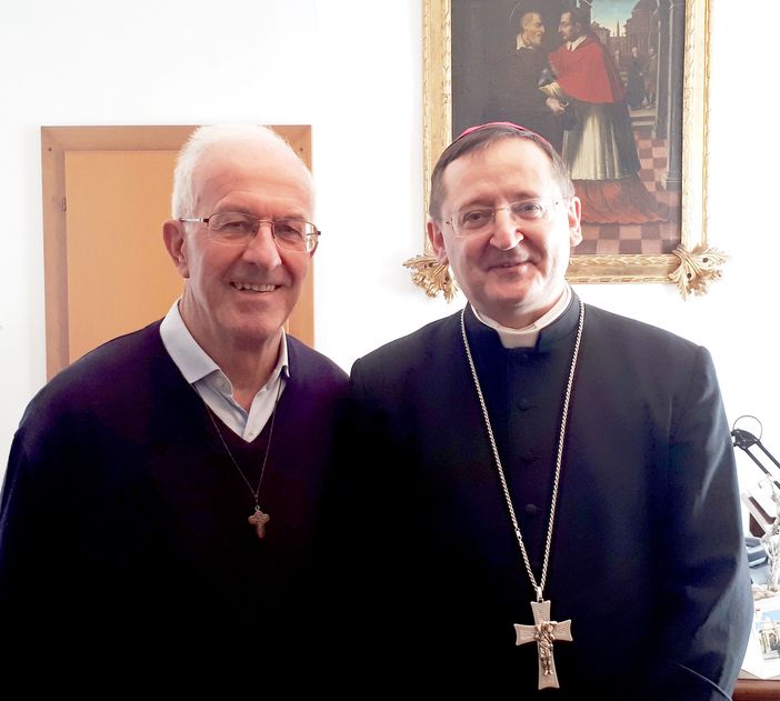 Saluzo, don Giuseppe Dalmasso con il vescovo Cristiano Bodo, dopo la nomina a vicario generale della Diocesi di Saluzzo