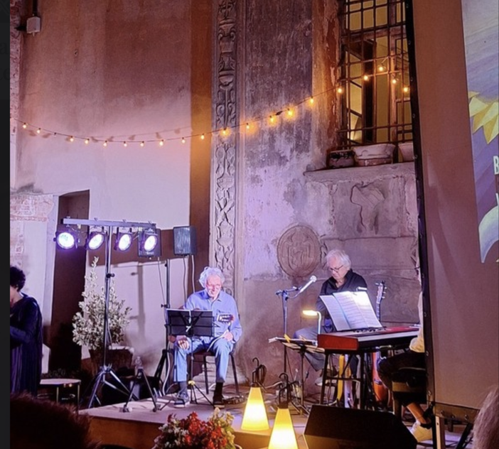 Un momento della serata ricordo in memoria di Giuliana Bagansco Un momento della serata ricordo in memoria di Giuliana Bagansco