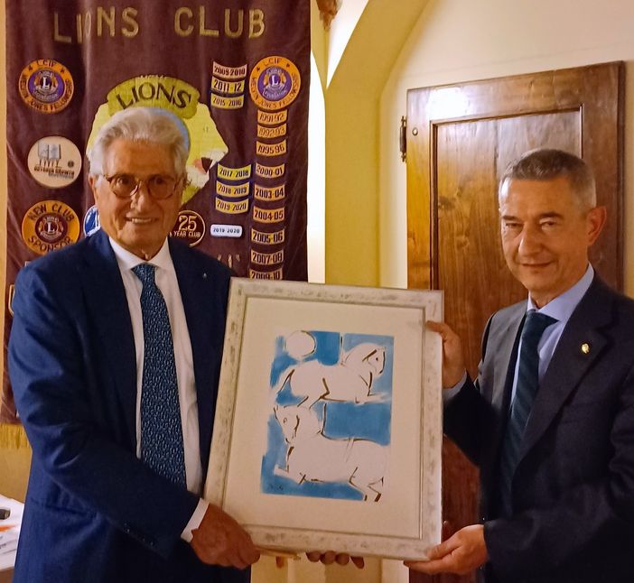 Giorgetto Giugiaro con il presidente Sergio Zavattero Giorgetto Giugiaro con il presidente Sergio Zavattero