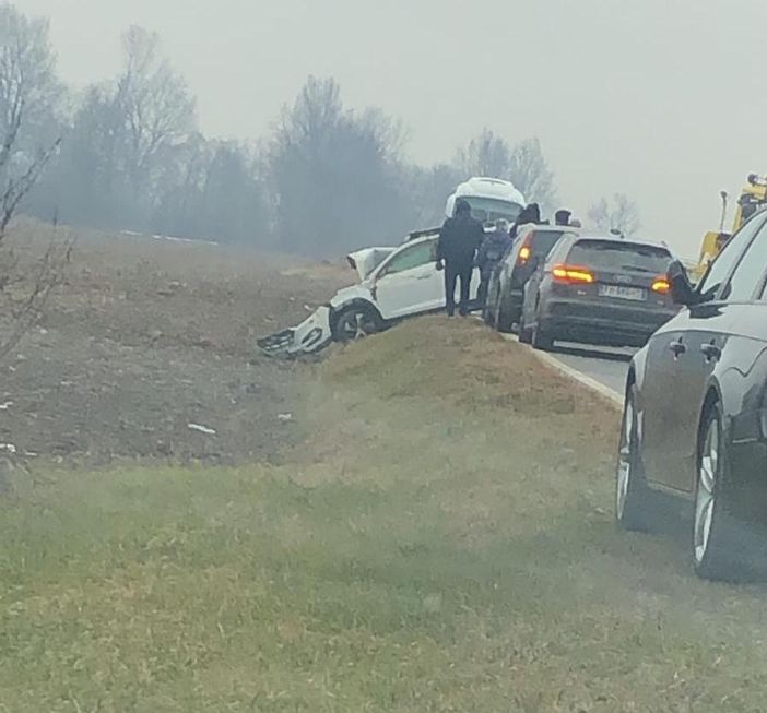 Incidente stradale tra Cardè e Saluzzo: ferita una donna, elitrasportata al CTO di Torino Incidente stradale tra Cardè e Saluzzo: ferita una donna, elitrasportata al CTO di Torino