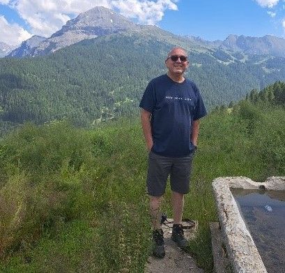 Viva il campeggio con padre Walter!