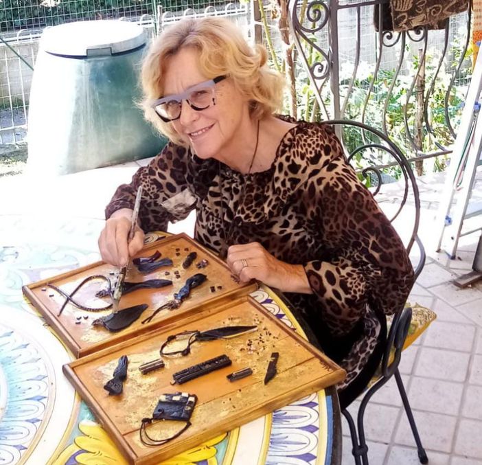 Borgo San Dalmazzo: laboratorio creativo di Natale, due appuntamenti con l’artista Valeria Arpino al Santuario di Monserrato Borgo San Dalmazzo: laboratorio creativo di Natale, due appuntamenti con l’artista Valeria Arpino al Santuario di Monserrato