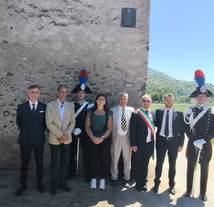 Paesana rende onore al capitano dei Carabinieri Chiaffredo Bergia, simbolo di coraggio e servizio allo Stato Paesana rende onore al capitano dei Carabinieri Chiaffredo Bergia, simbolo di coraggio e servizio allo Stato