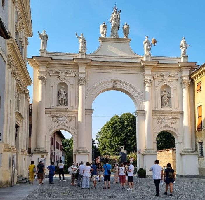 Walking tour alla scoperta di Cherasco