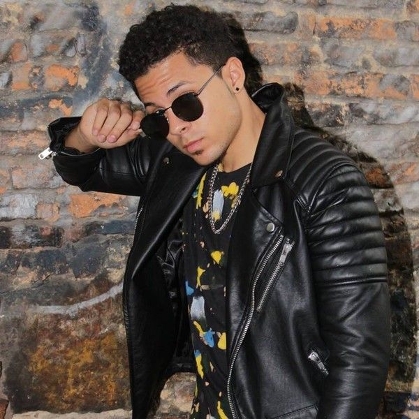 ESME per il suo primo concerto in Italia sceglie "La Nueva Amanecer"