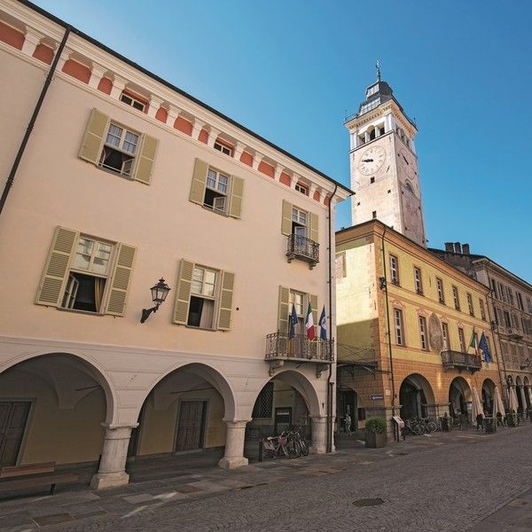 Divieto di consumo di alcolici, Comitato di Quartiere Cuneo Centro: "La richiesta dell’ordinanza fa parte di un percorso di riqualificazione dell'area volto al benessere dell'intera comunità" Divieto di consumo di alcolici, Comitato di Quartiere Cuneo Centro: "La richiesta dell’ordinanza fa parte di un percorso di riqualificazione dell'area volto al benessere dell'intera comunità"