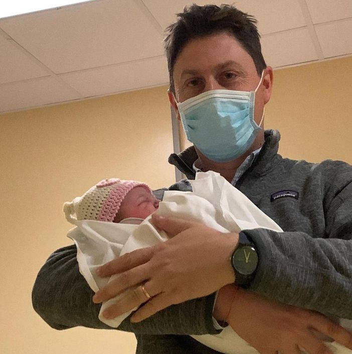 Il consigliere regionale di Saluzzo Paolo Demarchi è diventato papà per la seconda volta: benvenuta Vittoria