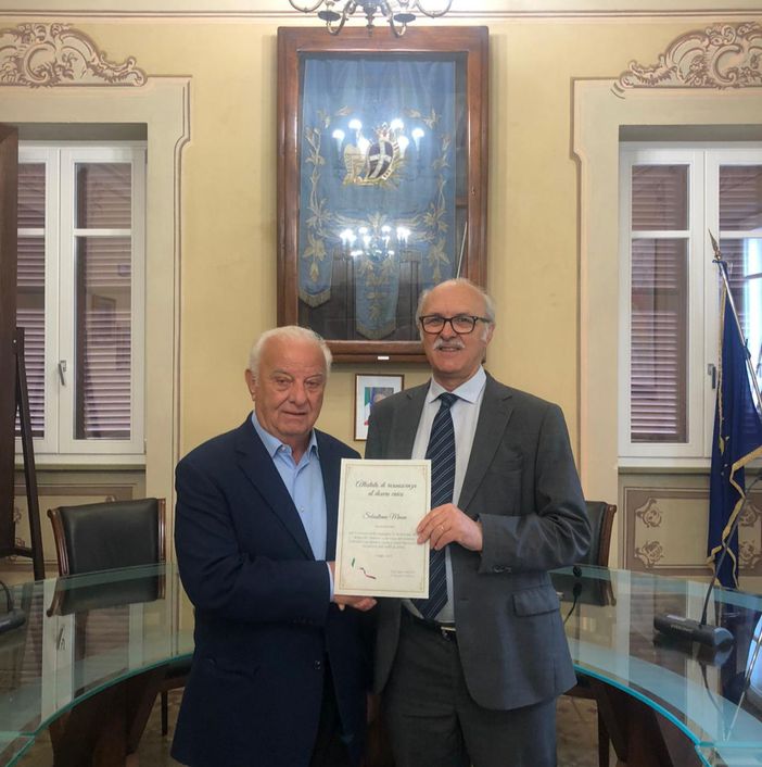 Il consigliere Sebastiano Massa e il sindaco Gian Pietro Gasco Il consigliere Sebastiano Massa e il sindaco Gian Pietro Gasco