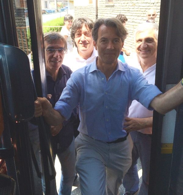 L'opposizione consiliare di Saluzzo sale sul bus urbano