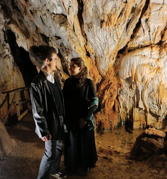 Il Duo Kairos alla Grotta dei Dossi, la scorsa estate. Domenica 6 luglio l'esibizione al Santuario di Santa Lucia Il Duo Kairos alla Grotta dei Dossi, la scorsa estate. Domenica 6 luglio l'esibizione al Santuario di Santa Lucia