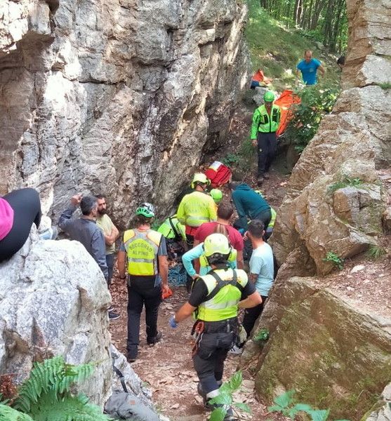 Ormea: cade da un'altezza  di cinque metri mentre fa arrampicata alla falesia del Canyon [FOTO]