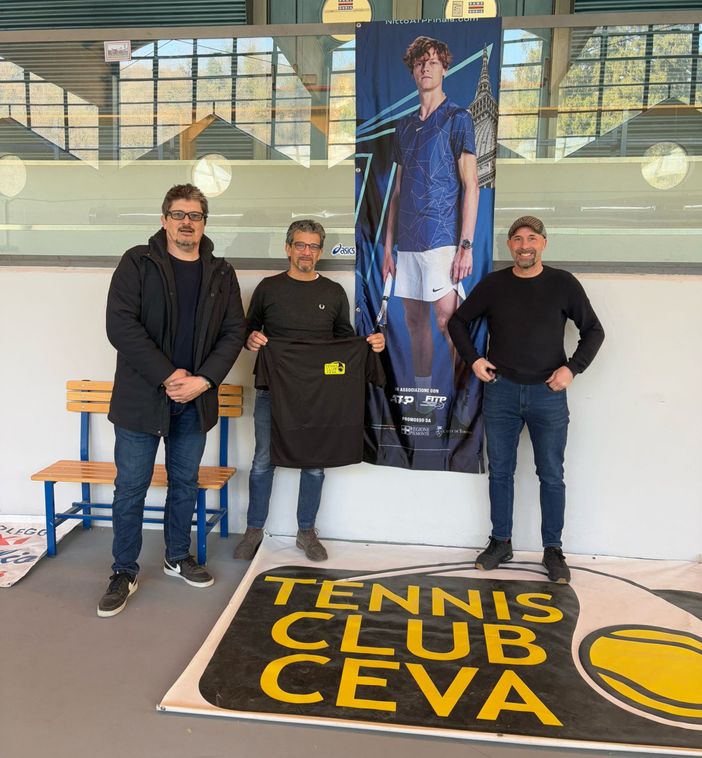 Al tennis Club di Ceva lo stendardo ufficiale ATP Finals: "Speriamo che sia di buon auspicio per ospitare Sinner"