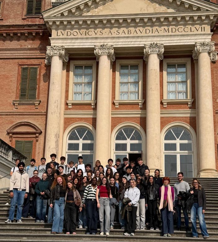 Gli studenti dell'Arimondi Eula alla scoperta delle bellezze di Racconigi Gli studenti dell'Arimondi Eula alla scoperta delle bellezze di Racconigi