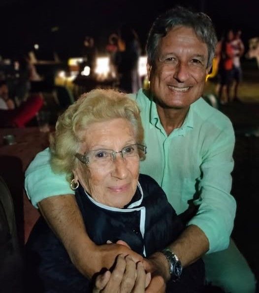 Il sindaco Portera e la mamma Maria Di Salvo