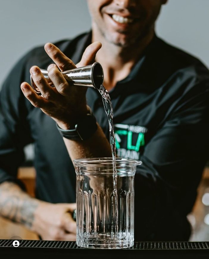 Latteart e Bartending Acrobatico