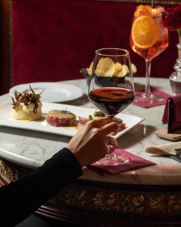Il Caffè Roma cambia volto: nasce l’Osteria Roma Il Caffè Roma cambia volto: nasce l’Osteria Roma