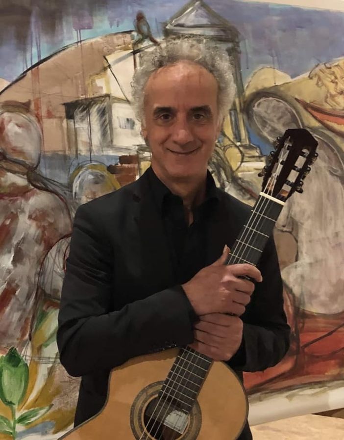 Michele Libraro sarà protagonista con Fabio Barbagallo durante la "Notte delle chitarre" per Guarene Musica Michele Libraro sarà protagonista con Fabio Barbagallo durante la "Notte delle chitarre" per Guarene Musica