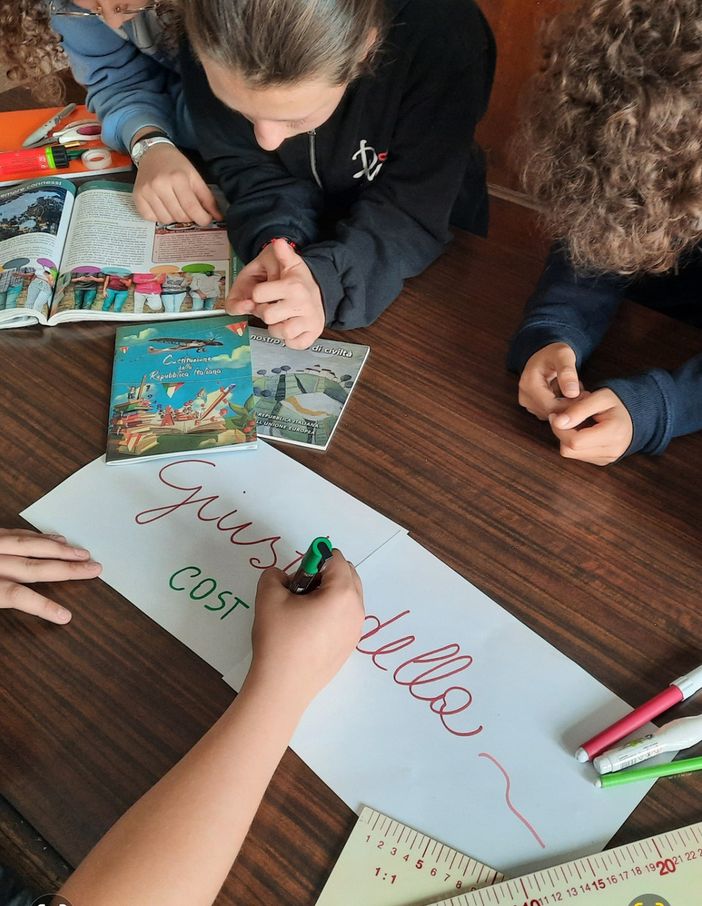 “La nostra Costituzione”: alla Biblioteca Civica di Alba una mostra curata dall’Anpi “La nostra Costituzione”: alla Biblioteca Civica di Alba una mostra curata dall’Anpi