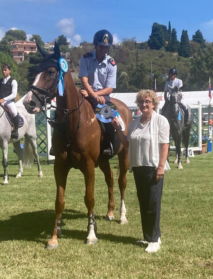 Nella foto Nicolas Giordano premiato a Sanremo