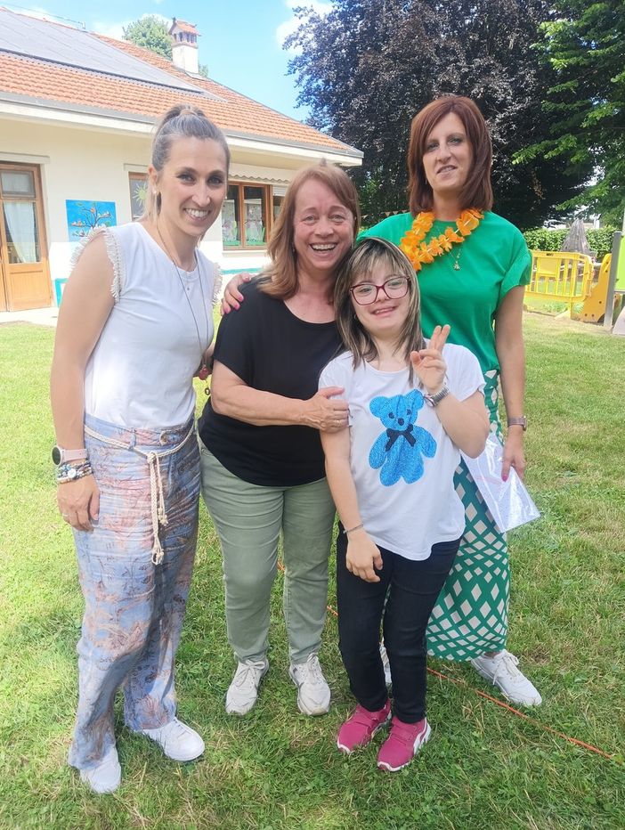 Beatrice insieme alle sue colleghe di tirocinio