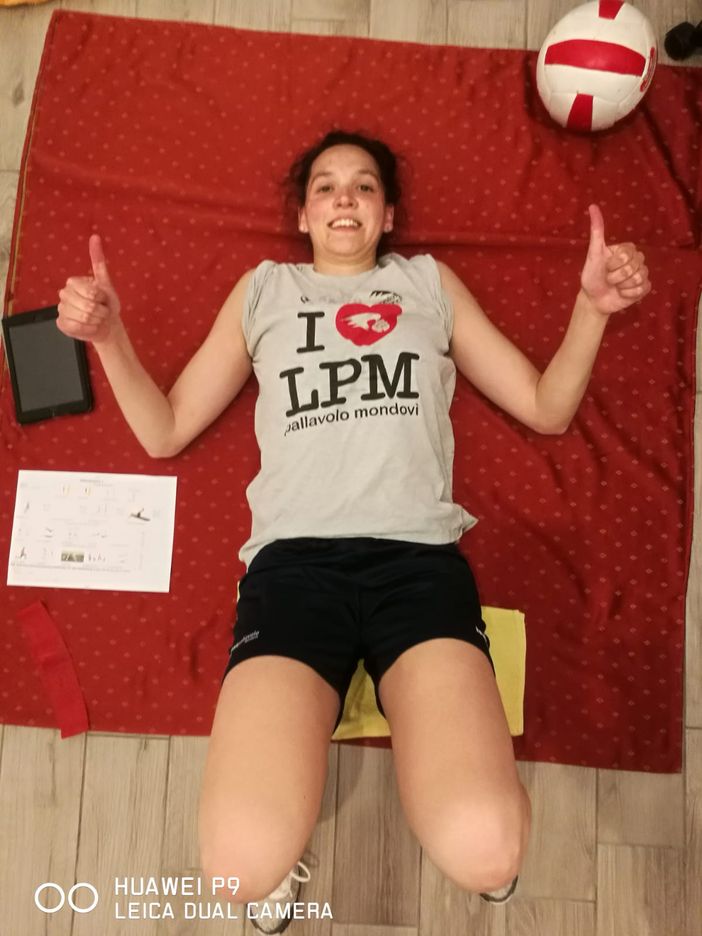 Il selfie "casalingo" di Alessia Midriano