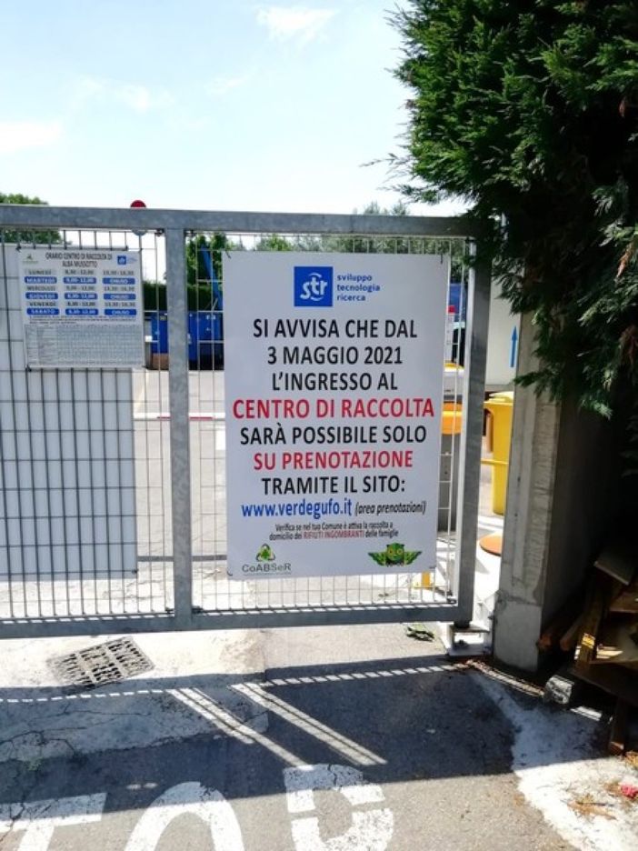 L'ingresso dell'isola ecologica del Mussotto L'ingresso dell'isola ecologica del Mussotto
