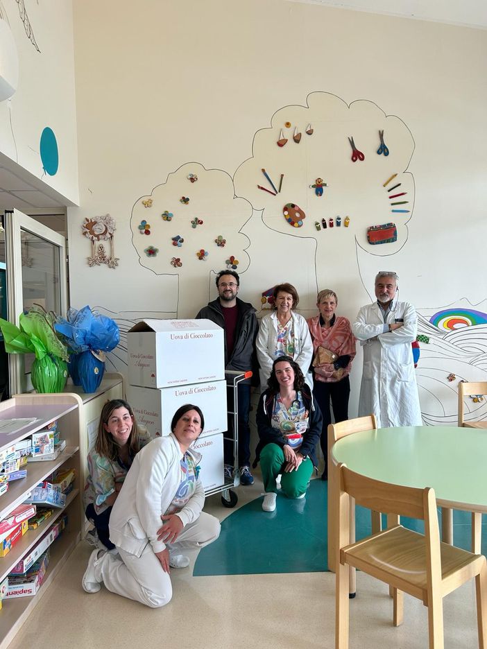 "Grazie ai Lions Mondovi per le uova di Pasqua distribuite ai bambini ricoverati" "Grazie ai Lions Mondovi per le uova di Pasqua distribuite ai bambini ricoverati"