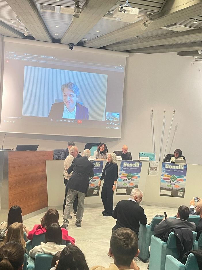 "Bonelliano dell'anno": nel palazzo della Provincia la consegna del premio ad Andrea Peyracchia