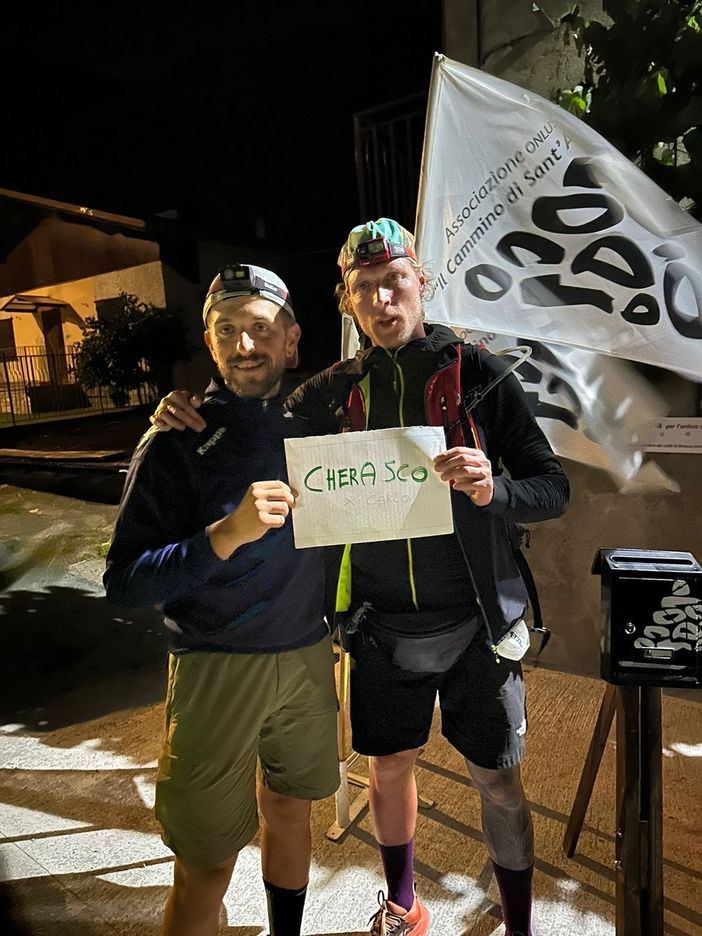 Da Cherasco a Sant’Anna di Vinadio: due papà completano un pellegrinaggio di 93 km in 23 ore