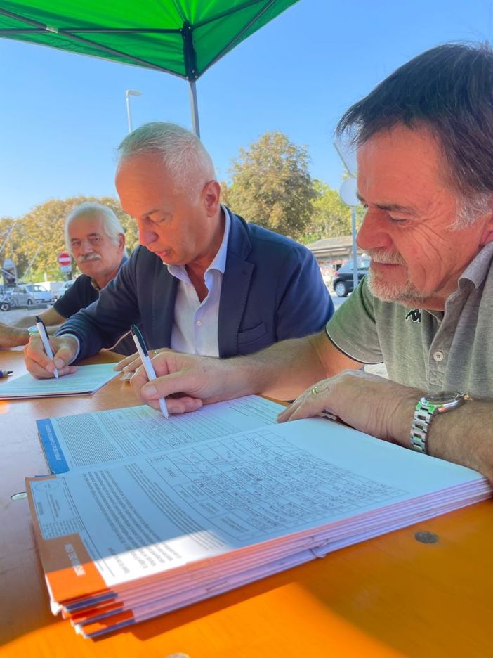 Assalto al bus, Bergesio (Lega): “Episodi inaccettabili e assolutamente non degni della nostra terra” Assalto al bus, Bergesio (Lega): “Episodi inaccettabili e assolutamente non degni della nostra terra”