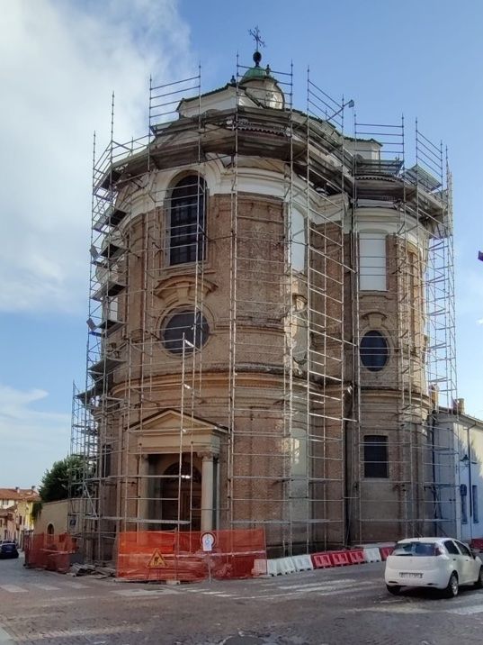 Bra, partiti finalmente i lavori per il restauro della Chiesa di Santa Chiara