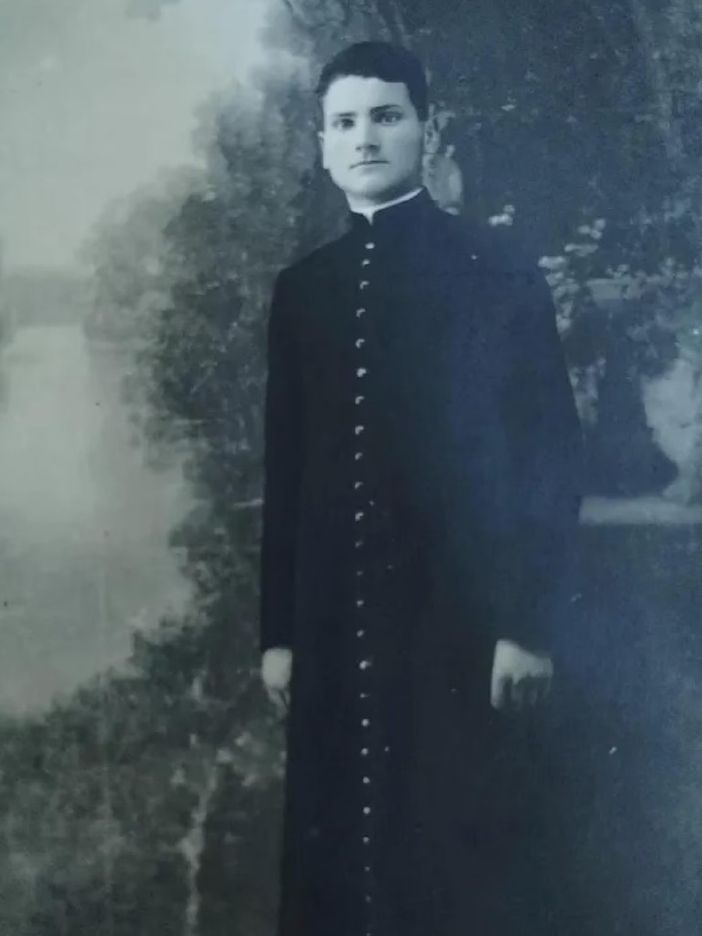 Don Demetrio Castelli (Foto RaiNews)