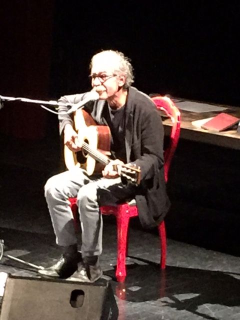 Alba: grande successo per "Torino Spiritualità" con Gianmaria Testa