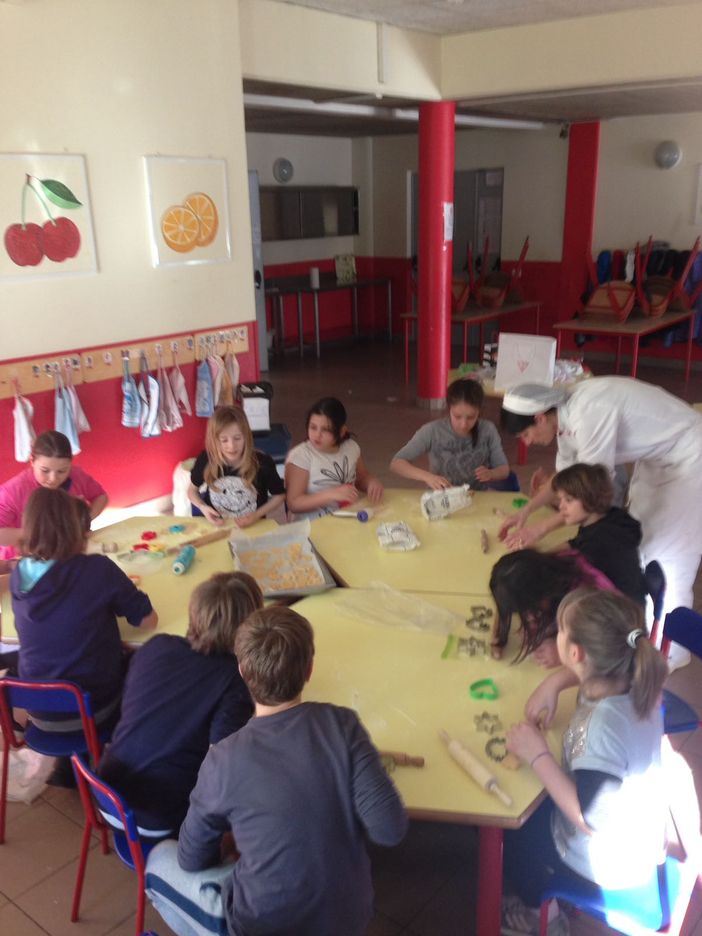 Vignolo: a scuola di cucina gli allievi della scuola primaria
