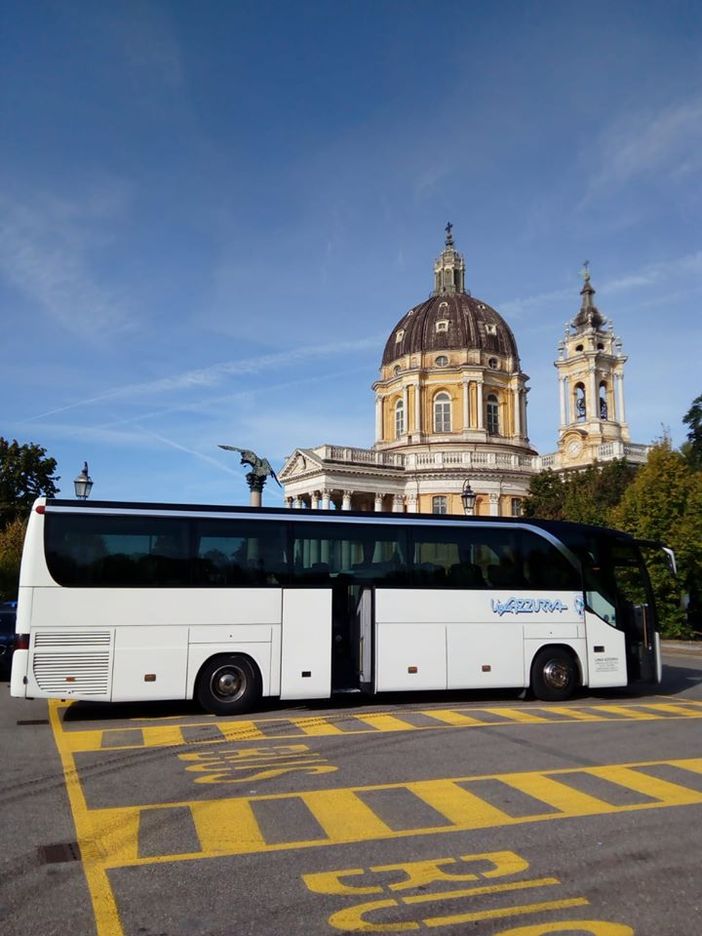 Linea Azzurra: noleggio pullman per gite scolastiche su misura