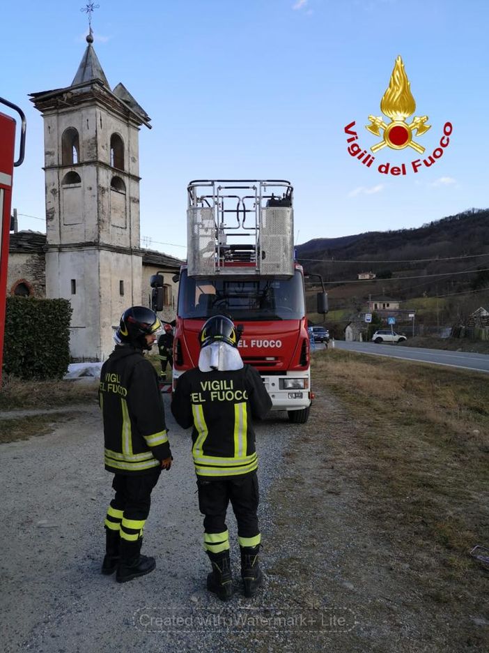 Vento forte in tutta la Granda, tanti gli interventi di messa in sicurezza dei vigili del fuoco