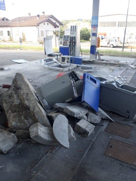 Il distributore Q8 di via Torino