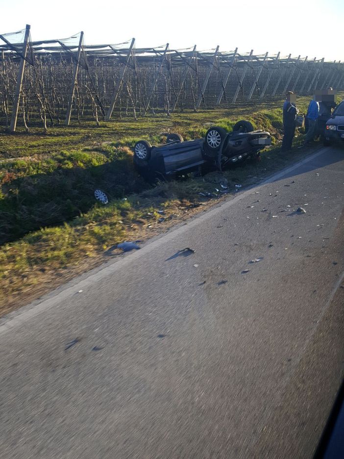 Incidente sulla Saluzzo-Savigliano: ribaltato un mezzo pesante Incidente sulla Saluzzo-Savigliano: ribaltato un mezzo pesante