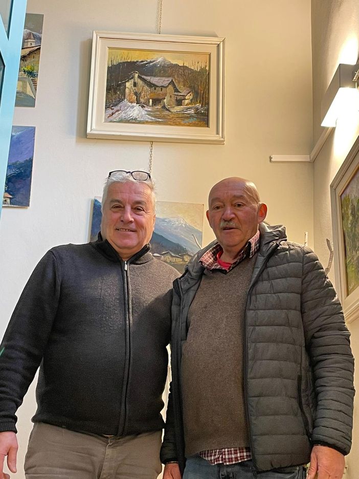 Il sindaco Gian Mario Mina con l'artista Raffaele Caneto Il sindaco Gian Mario Mina con l'artista Raffaele Caneto