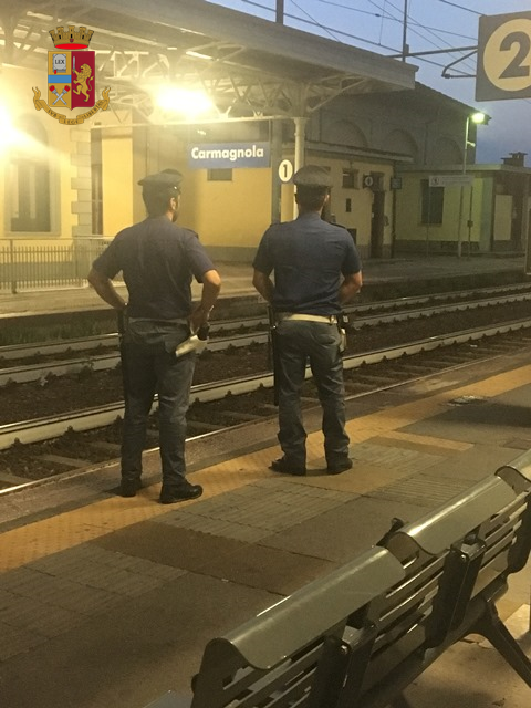 Domiciliato a Fossano ma irregolare da due anni: rintracciato dalla Polfer alla stazione di Carmagnola Domiciliato a Fossano ma irregolare da due anni: rintracciato dalla Polfer alla stazione di Carmagnola