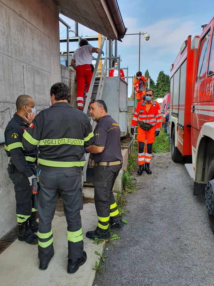 Confreria, anziana cade in un canale e muore: in corso il recupero della salma Confreria, anziana cade in un canale e muore: in corso il recupero della salma