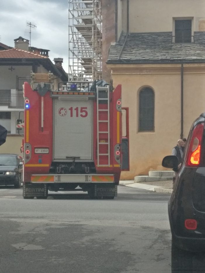 Grave incidente a Valgrana, al bivio per Montemale