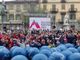 Bambini, ragazzi, sindaci, vescovo: una grande foto di gruppo per il dossier di candidatura di Saluzzo-Monviso a Capitale Italiana della Cultura 2024