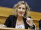 Monica Ciaburro nella bufera mediatica per l’emendamento sull’aumento di stipendio ai ministri non parlamentari