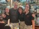 Paolo Bonolis con lo staff del Bar Perugina Paolo Bonolis con lo staff del Bar Perugina
