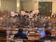 Gioco d'azzardo, bagarre in Consiglio regionale: arriva il &quot;canguro&quot; e le opposizioni occupano l'aula