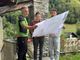 Da sinistra: il sindaco di Monterosso Grana, Stefano Isaia, con i professionisti dello Studio Magliano&amp;Morra che dirige i lavori di recupero dell’ex canonica