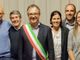 Nella foto il sindaco Marco Gallo con i componenti della giunta comunale: Ezio Donadio, Gianmichele Cismondi, Lucia Rosso, Diego Bressi e Beatrice Aimar